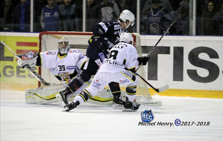 HCC – HC Ajoie 6-2 – le HCC domine son sujet